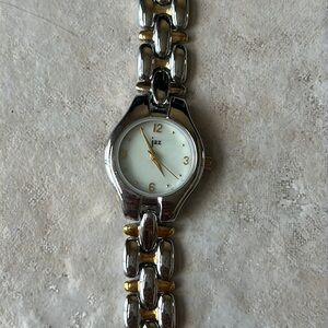 Jaz women Quartz watch